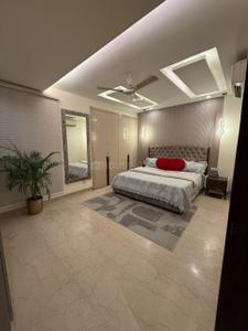 Bedroom Image of 1800 Sq.ft 3 BHK Builder Floor for sale in Punjabi Bagh New Delhi for Rs. 33500000