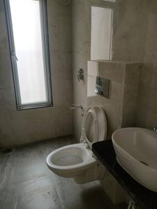 Common Bathroom Image of 650 Sq.ft 2 BHK Apartment / Flat for sale in Mulund West Mumbai for Rs. 18800000