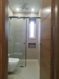 Bedroom One Image of 3300 Sq.ft 4 BHK Builder Floor for sale in Ridhi Signature Floors 358 Sqyd, Sector 21C Faridabad for Rs. 39000000