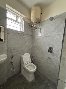Bathroom Image of 450 Sq.ft 1 BHK Apartment / Flat for rent in Bommanahalli Bengaluru for Rs. 26000