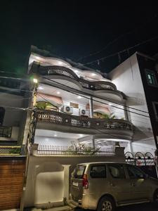 Building Image of 1800 Sq.ft 3 BHK Builder Floor for rent in Indira Nagar Lucknow for Rs. 25000