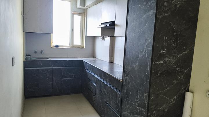 Pyramid Urban 67A Main Image 1