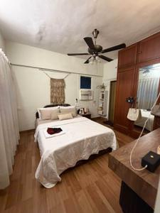 Bedroom Image of 700 Sq.ft 1 BHK Apartment / Flat for rent in Bandra West Mumbai for Rs. 84000