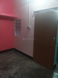 Bedroom Image of 900 Sq.ft 1 BHK Builder Floor for rent in Dhoomanganj Allahabad for Rs. 6500