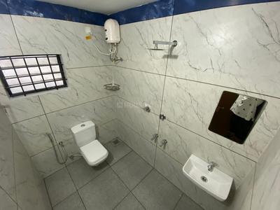 Bathroom Image of 1200 Sq.ft 3 BHK Builder Floor for rent in Vaduthala Kochi for Rs. 28000