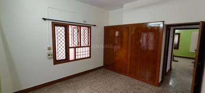 Bedroom Image of 1100 Sq.ft 2.5 BHK Builder Floor for rent in Anna Nagar Chennai for Rs. 37000