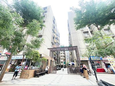 Image of 1440 Sq.ft 3 BHK Apartment / Flat for sale in Saral Residency, Gota, Ahmedabad for Rs. 8800000