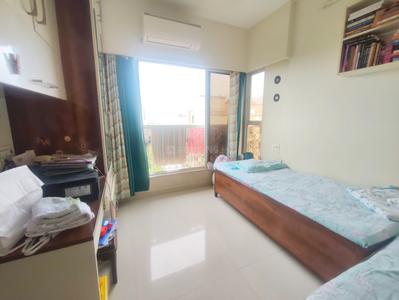 Bedroom Image of 750 Sq.ft 2 BHK Apartment / Flat for sale in Romell Empress C Wing, Borivali West Mumbai for Rs. 17500000