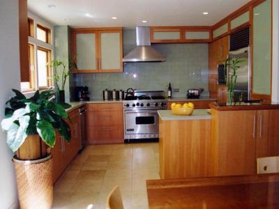 Kitchen Image of 2000 Sq.ft 3 BHK Apartment / Flat for sale in LA EM By S Raheja, Khar West Mumbai for Rs. 110000000