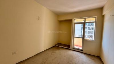 Bedroom Image of 1107 Sq.ft 2 BHK Apartment / Flat for sale in Jaypee Kensington Park Apartments, Sector 133 Noida for Rs. 9000000