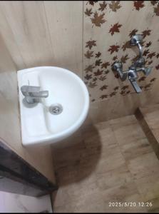 Bathroom Image of 1550 Sq.ft 2 BHK Duplex for rent in Nashik Road Nashik for Rs. 13000