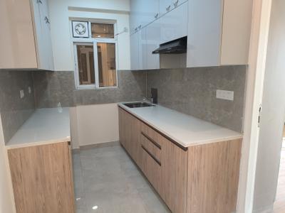 Kitchen Image of 1250 Sq.ft 3 BHK Builder Floor for rent in Signature Global City 37D 1, Sector 37D Gurgaon for Rs. 25999