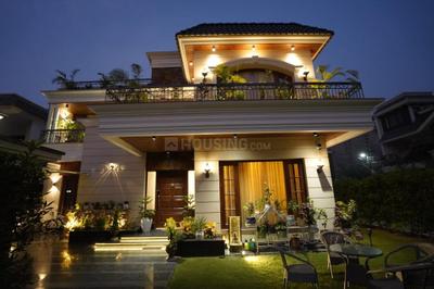 6 BHK Independent House