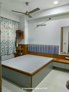 Bedroom Image of 3000 Sq.ft 3 BHK Independent House for rent in Thaltej Ahmedabad for Rs. 75000