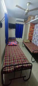 Bedroom Image of Sneha PG ACCOMODATION in Thiruvanmiyur, Chennai