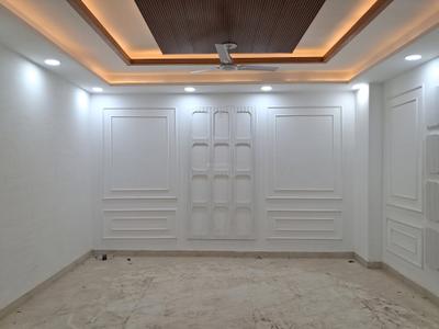 Living Room Image of 1650 Sq.ft 3 BHK Apartment / Flat for sale in S.R. Apartment , Sector 104 Noida for Rs. 7500000