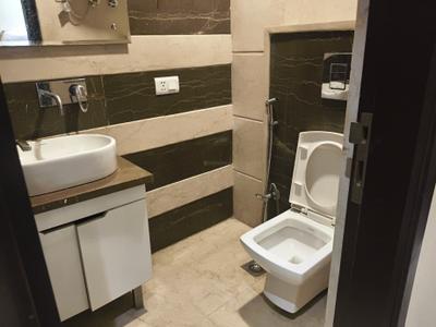 Image of 1000 Sq.ft 2 BHK Builder Floor for sale in Lajpat Nagar, New Delhi for Rs. 19500000