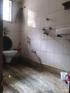 Common Bathroom Two Image of 3300 Sq.ft 4 BHK Apartment / Flat for sale in Tollygunge Kolkata for Rs. 23000000