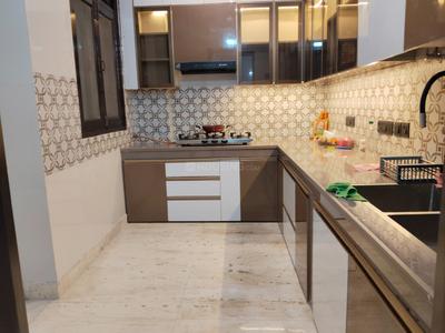 Kitchen Image of 1800 Sq.ft 3 BHK Builder Floor for rent in Gulmohar Park New Delhi for Rs. 125000