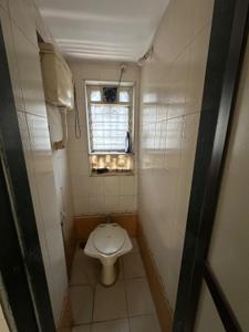Bathroom Image of 600 Sq.ft 1 BHK Apartment / Flat for sale in Vashi Navi Mumbai for Rs. 15000000