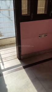 Balcony Image of 400 Sq.ft 1 BHK Builder Floor for rent in Sitapuri New Delhi for Rs. 9000