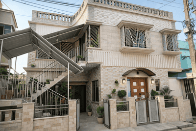 8 BHK Independent House