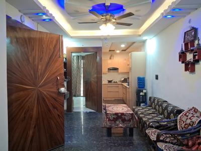 Living Room Image of 900 Sq.ft 2 BHK Builder Floor for rent in Sector 72 Noida for Rs. 25000