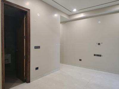 Bedroom Image of 1600 Sq.ft 3 BHK Apartment / Flat for rent in Freedom Fighters Enclave New Delhi for Rs. 60000