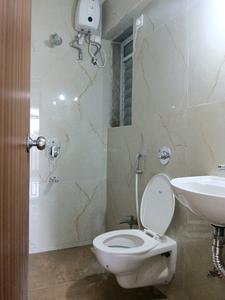 Common Bathroom Image of 400 Sq.ft 1 BHK Apartment / Flat for rent in Raunak Bliss, Kasarvadavali Thane for Rs. 25000