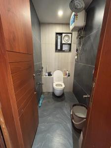 Bathroom Image of 1250 Sq.ft 3 BHK Apartment / Flat for sale in Jodhpur Ahmedabad for Rs. 11500000