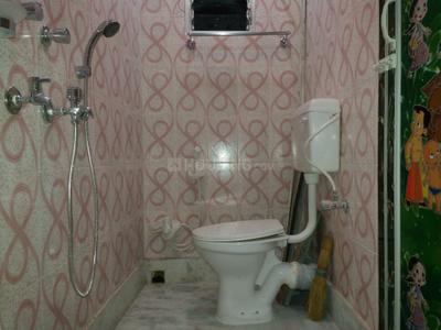 Bathroom Image of 450 Sq.ft 2 BHK Apartment / Flat for sale in Salkia Howrah for Rs. 1500000