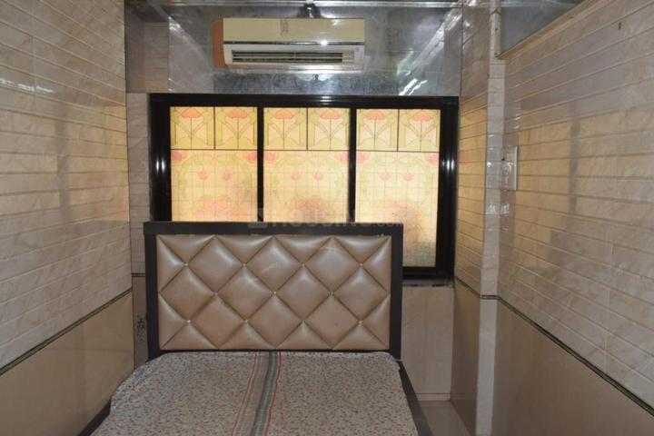 Prabhat housing society parbhdevi Bedroom 1