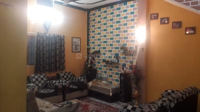 Living Room Image of 2000 Sq.ft 3 BHK Builder Floor for rent in Anand Vihar Gorakhpur for Rs. 12000