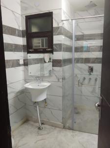 Common Bathroom Image of 1000 Sq.ft 2 BHK Builder Floor for sale in Subhash Nagar New Delhi for Rs. 11000000