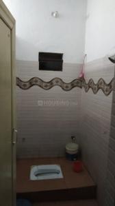 Bathroom Image of 180 Sq.ft 1 BHK Apartment / Flat for rent in Bank More Dhanbad for Rs. 3500