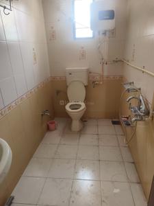 Bathroom Image of 1500 Sq.ft 4 BHK Villa for rent in New Alkapuri Vadodara for Rs. 30000