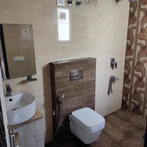 Bathroom Image of 2300 Sq.ft 3 BHK Builder Floor for rent in Sector 46 Gurgaon for Rs. 50000