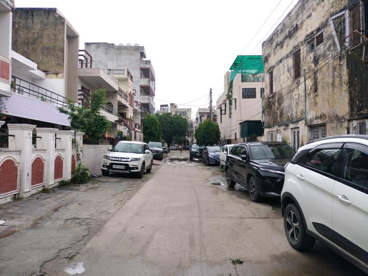 Sector 16A Main Image 1