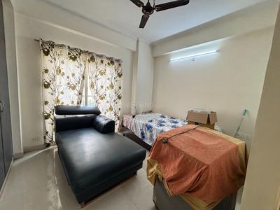 Bedroom Image of 990 Sq.ft 2 BHK Apartment / Flat for sale in Maxblis White House, Sector 75 Noida for Rs. 12500000