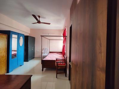 Bedroom Image of 1600 Sq.ft 3 BHK Apartment / Flat for rent in Matigara Siliguri for Rs. 30000