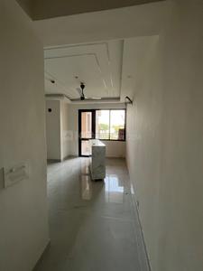 Hall Image of 882 Sq.ft 3 BHK Apartment / Flat for sale in RG Luxury Homes Tower A F And M, Noida Extension Greater Noida for Rs. 9800000