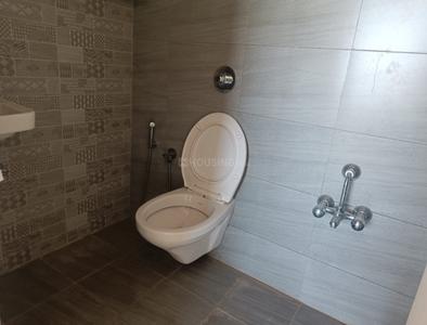 Bathroom Image of 850 Sq.ft 1 BHK Apartment / Flat for rent in Surya Kiran Aakash Homes, Ujala Circle Ahmedabad for Rs. 17000