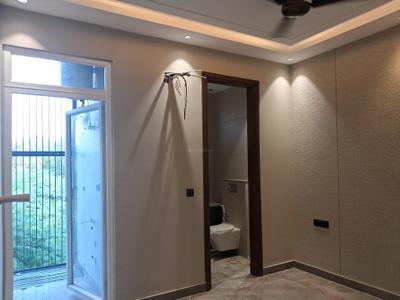Bedroom Image of 1650 Sq.ft 3 BHK Builder Floor for sale in Paschim Vihar New Delhi for Rs. 36000000