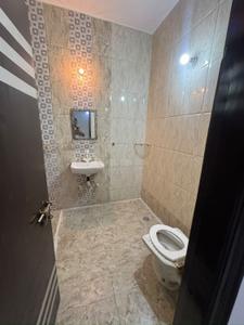Bathroom Image of 2000 Sq.ft 3 BHK Independent House for rent in Sector 35 Noida for Rs. 50000