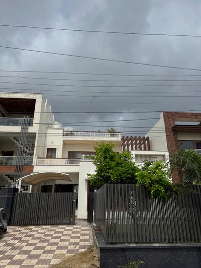 Sector 78 Main Image 1