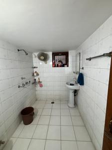 Bathroom Image of 1350 Sq.ft 2 BHK Builder Floor for rent in Bhai Randhir Singh Nagar Ludhiana for Rs. 25000