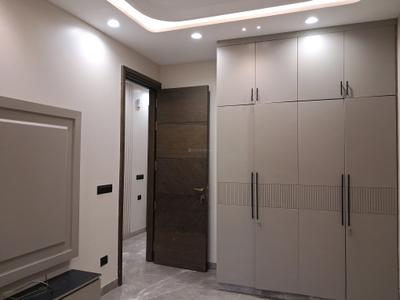 Bedroom Image of 1350 Sq.ft 3 BHK Builder Floor for sale in Paschim Vihar New Delhi for Rs. 27000000
