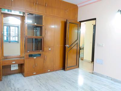Bedroom Image of 1200 Sq.ft 2 BHK Apartment / Flat for rent in Kalighat Kolkata for Rs. 45000