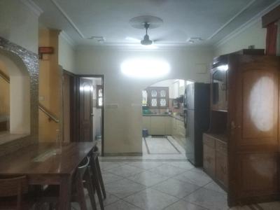 Living Room Image of 1800 Sq.ft 3 BHK Apartment / Flat for rent in Vasant Kunj New Delhi for Rs. 80000