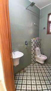 Image of 750 Sq.ft 3 BHK Builder Floor for rent in Dashrath Puri, New Delhi for Rs. 25000